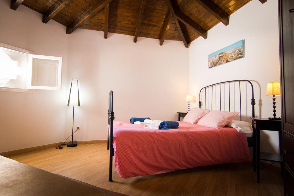 In Center With Pool And Close Beach Villa Fuengirola